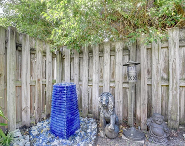 246 Avenue L - Photo Thumbnail 29