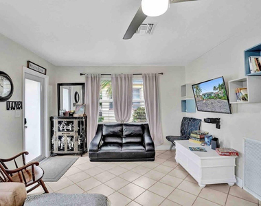 326 Walnut Street - Photo Thumbnail 1