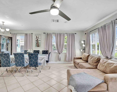 326 Walnut Street - Photo Thumbnail 4
