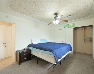 1621 Kavel Drive - Photo Thumbnail 15