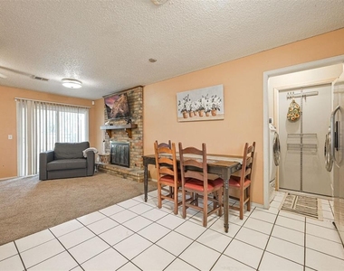 1621 Kavel Drive - Photo Thumbnail 10