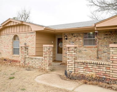 1621 Kavel Drive - Photo Thumbnail 1