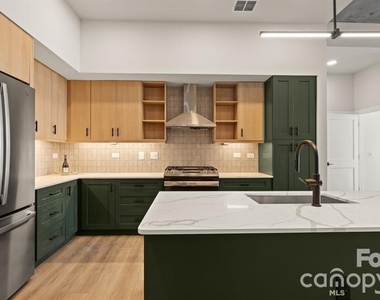 124 E Kingston Avenue - Photo Thumbnail 40
