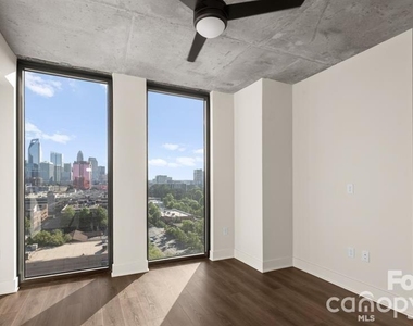 124 E Kingston Avenue - Photo Thumbnail 34