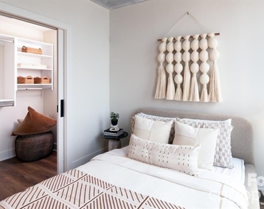 124 E Kingston Avenue - Photo Thumbnail 22