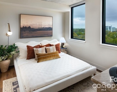 124 E Kingston Avenue - Photo Thumbnail 19