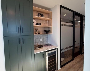 124 E Kingston Avenue - Photo Thumbnail 19
