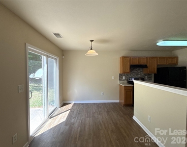 6831 Sunman Road - Photo Thumbnail 3