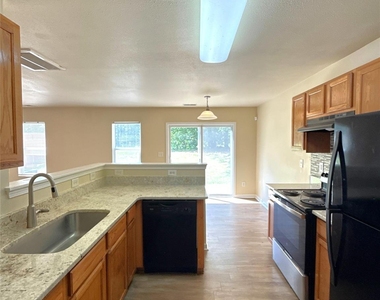 6831 Sunman Road - Photo Thumbnail 6