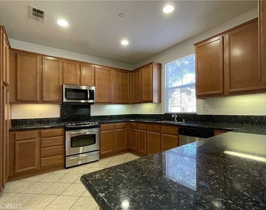 1488 Springfield Way - Photo Thumbnail 7