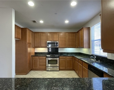 1488 Springfield Way - Photo Thumbnail 6
