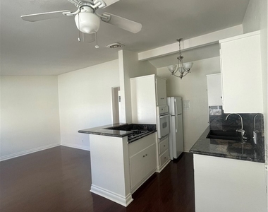 528 Cherry - Photo Thumbnail 6