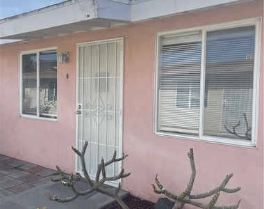 528 Cherry - Photo Thumbnail 1