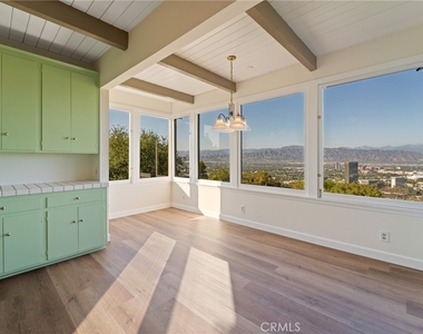 3230 Wrightwood - Photo Thumbnail 10