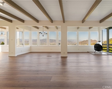 3230 Wrightwood - Photo Thumbnail 5