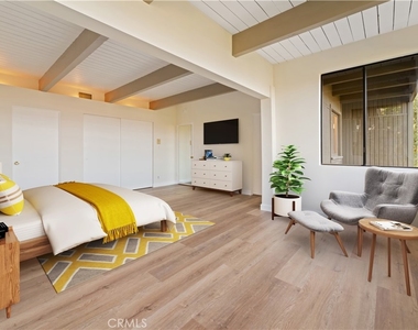 3230 Wrightwood - Photo Thumbnail 13