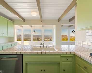 3230 Wrightwood - Photo Thumbnail 8