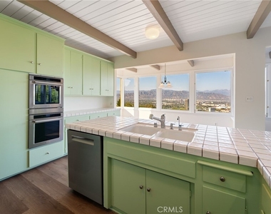 3230 Wrightwood - Photo Thumbnail 7