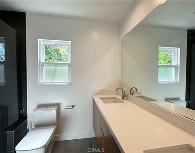 5301 Ethel Avenue - Photo Thumbnail 15