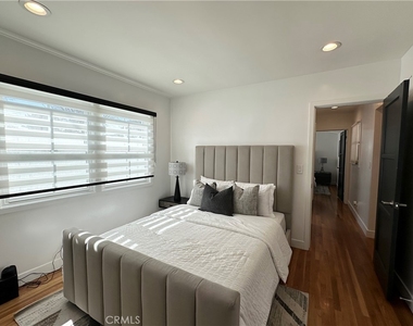5301 Ethel Avenue - Photo Thumbnail 17