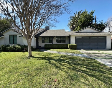 5301 Ethel Avenue - Photo Thumbnail 1