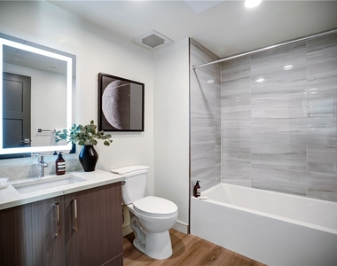 5717 Carlton Way - Photo Thumbnail 5