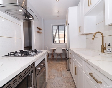 315 W 3rd - Photo Thumbnail 21
