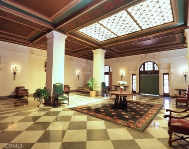 315 W 3rd - Photo Thumbnail 11