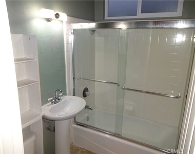 1220 Belmont Avenue - Photo Thumbnail 12