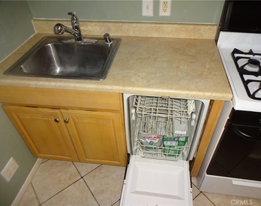 1220 Belmont Avenue - Photo Thumbnail 7