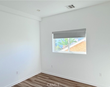 1418 S Cloverdale Avenue - Photo Thumbnail 16