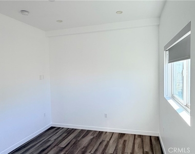 1418 S Cloverdale Avenue - Photo Thumbnail 13