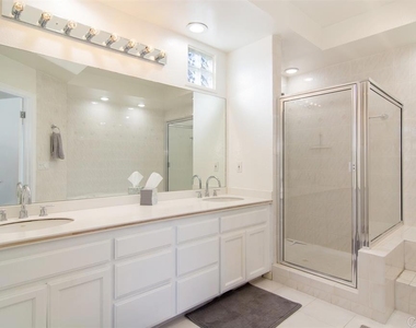 942 D Avenue - Photo Thumbnail 19