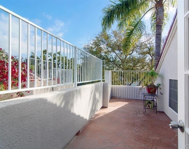942 D Avenue - Photo Thumbnail 24