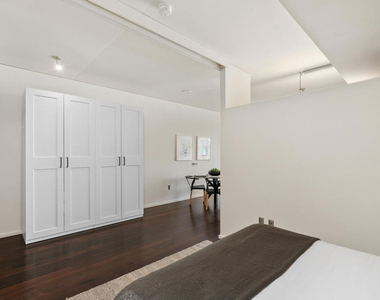 1155 S Grand Avenue - Photo Thumbnail 21