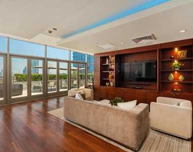 1155 S Grand Avenue - Photo Thumbnail 30