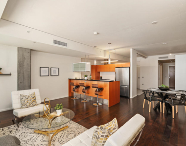 1155 S Grand Avenue - Photo Thumbnail 9