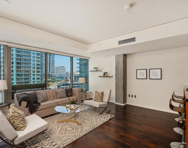 1155 S Grand Avenue - Photo Thumbnail 7