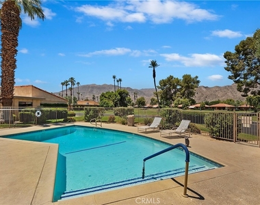 8 Valencia Drive - Photo Thumbnail 3