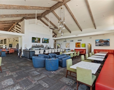 8 Valencia Drive - Photo Thumbnail 19