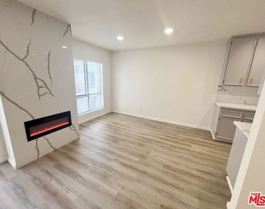 1750 Camino Palmero Street - Photo Thumbnail 8