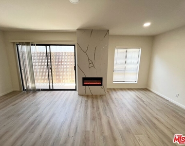 1750 Camino Palmero Street - Photo Thumbnail 9