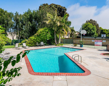 6475 Kanan Dume Road - Photo Thumbnail 14