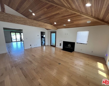 6484 Wynkoop Street - Photo Thumbnail 9