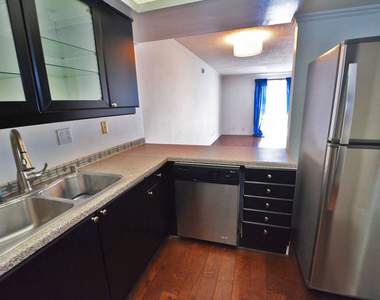 618 N Howard Street - Photo Thumbnail 13