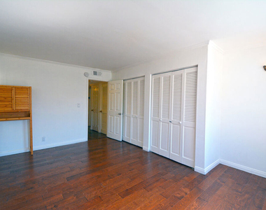 618 N Howard Street - Photo Thumbnail 8