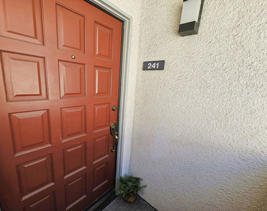618 N Howard Street - Photo Thumbnail 24