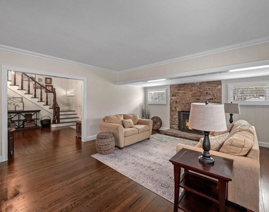 15434 Sutton Street - Photo Thumbnail 8