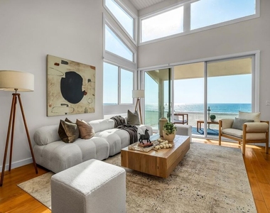 4 Lighthouse Street - Photo Thumbnail 3