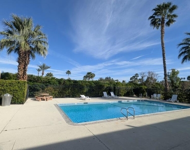 2260 N Indian Canyon Drive - Photo Thumbnail 23
